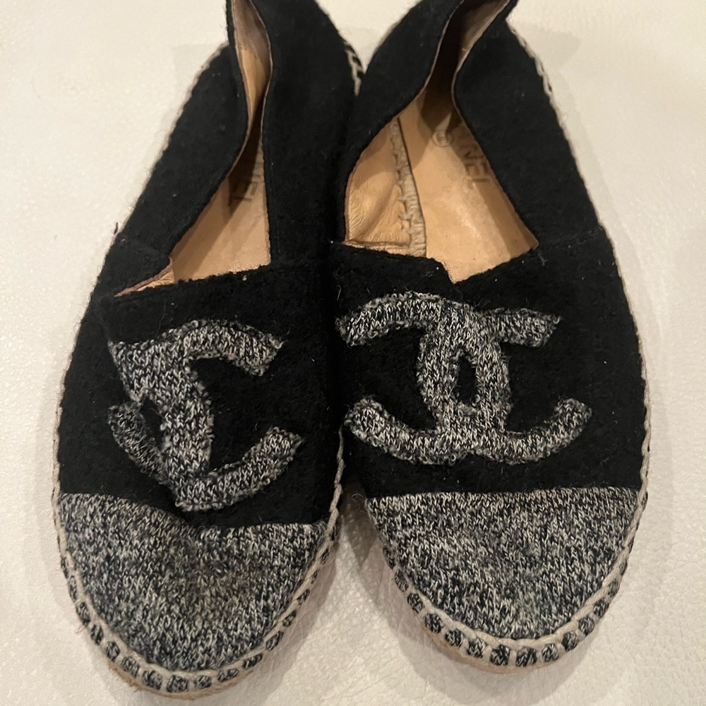 CHANEL Espadrilles Tweed and Velvet Grey/Black size 35
